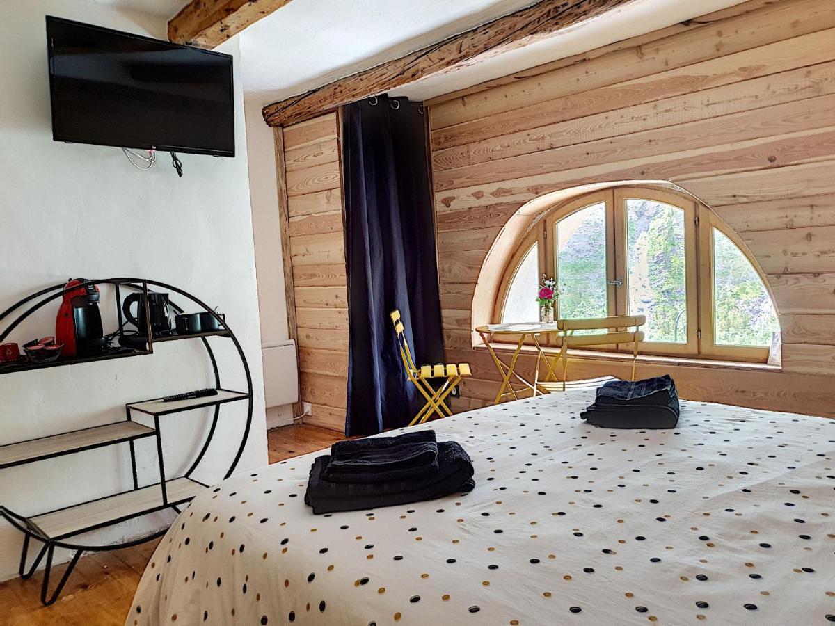 La Maison Basse Saint-Dalmas-le-Selvage Esterno foto